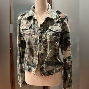 Chico’s camouflage women’s jacket